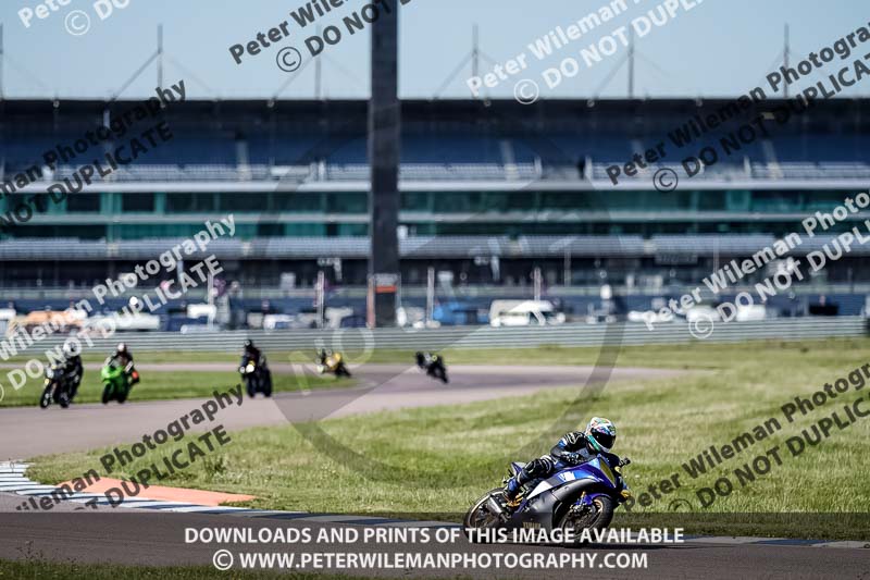 Rockingham no limits trackday;enduro digital images;event digital images;eventdigitalimages;no limits trackdays;peter wileman photography;racing digital images;rockingham raceway northamptonshire;rockingham trackday photographs;trackday digital images;trackday photos